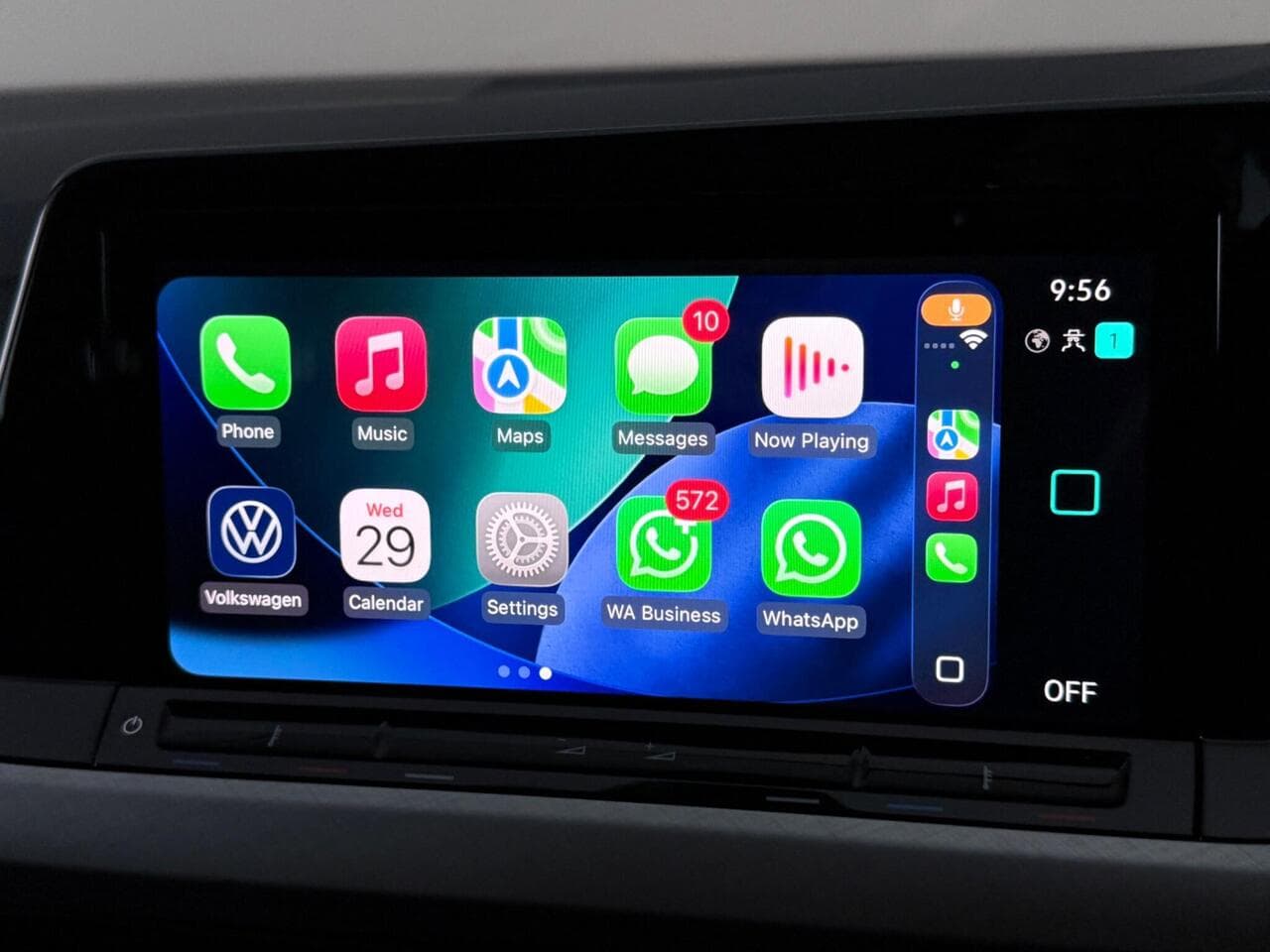 Volkswagen Golf thumbnail Infotainment System