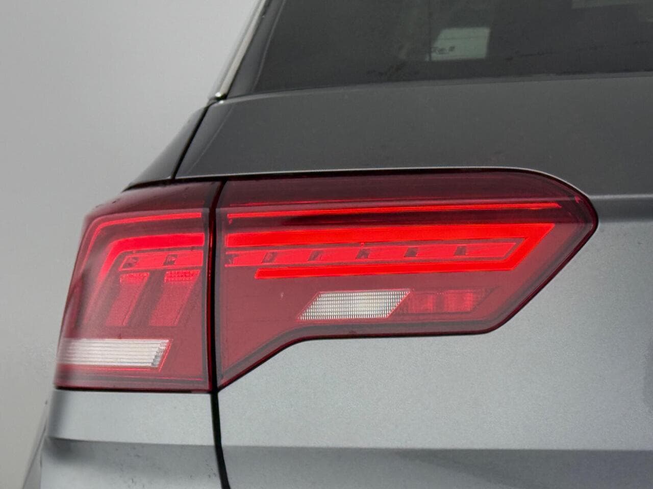 Volkswagen T-Roc thumbnail Lights Rear