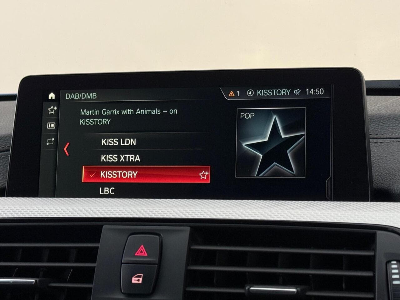 BMW 3 Series thumbnail Infotainment System