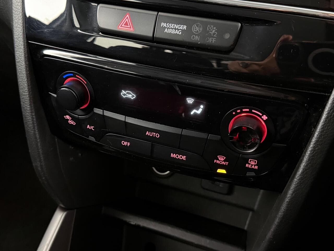 Suzuki Vitara thumbnail Misc Controls