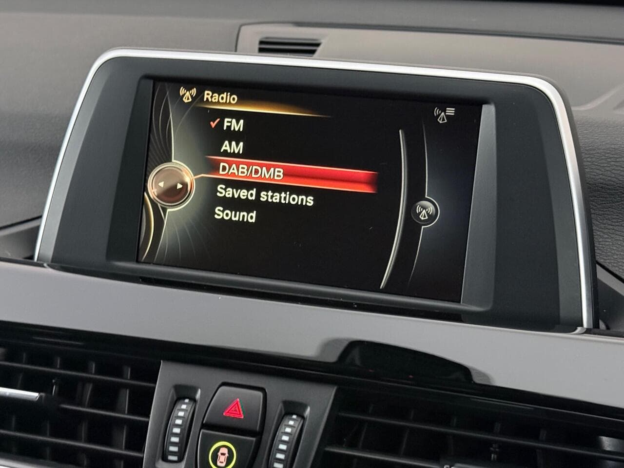 BMW X1 thumbnail Infotainment System