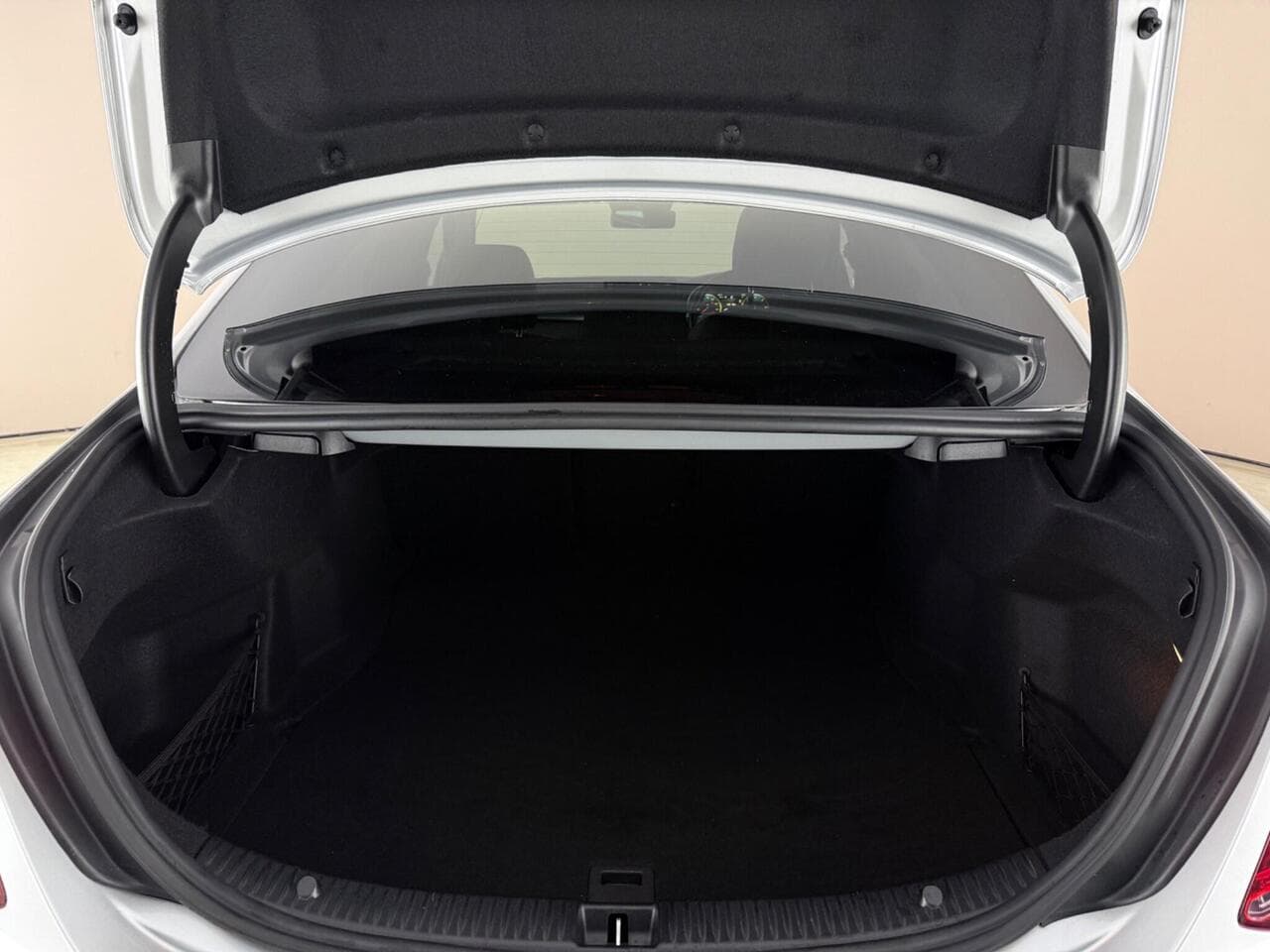 Mercedes-Benz C Class thumbnail Boot