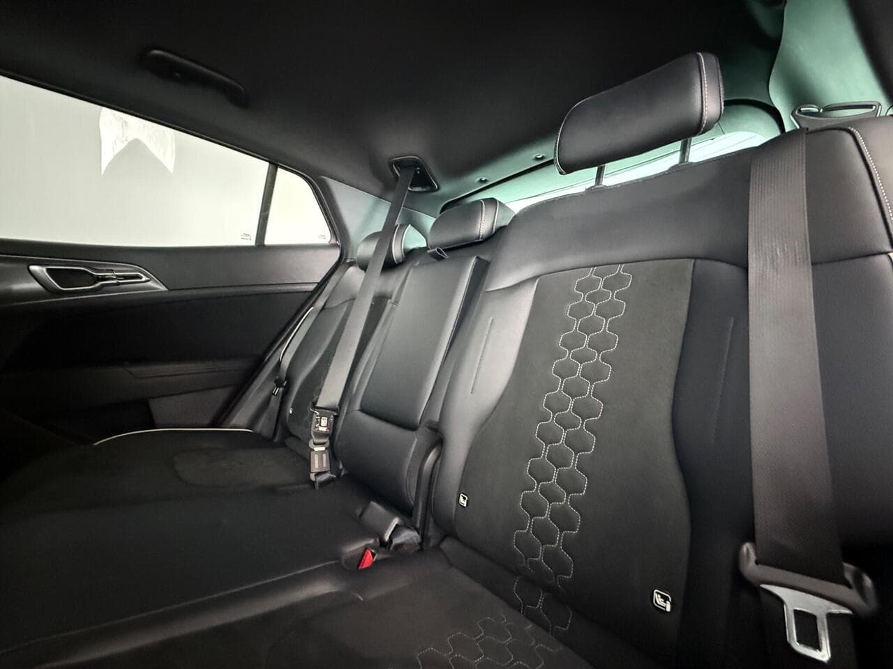 Kia Sportage thumbnail Seats Rear