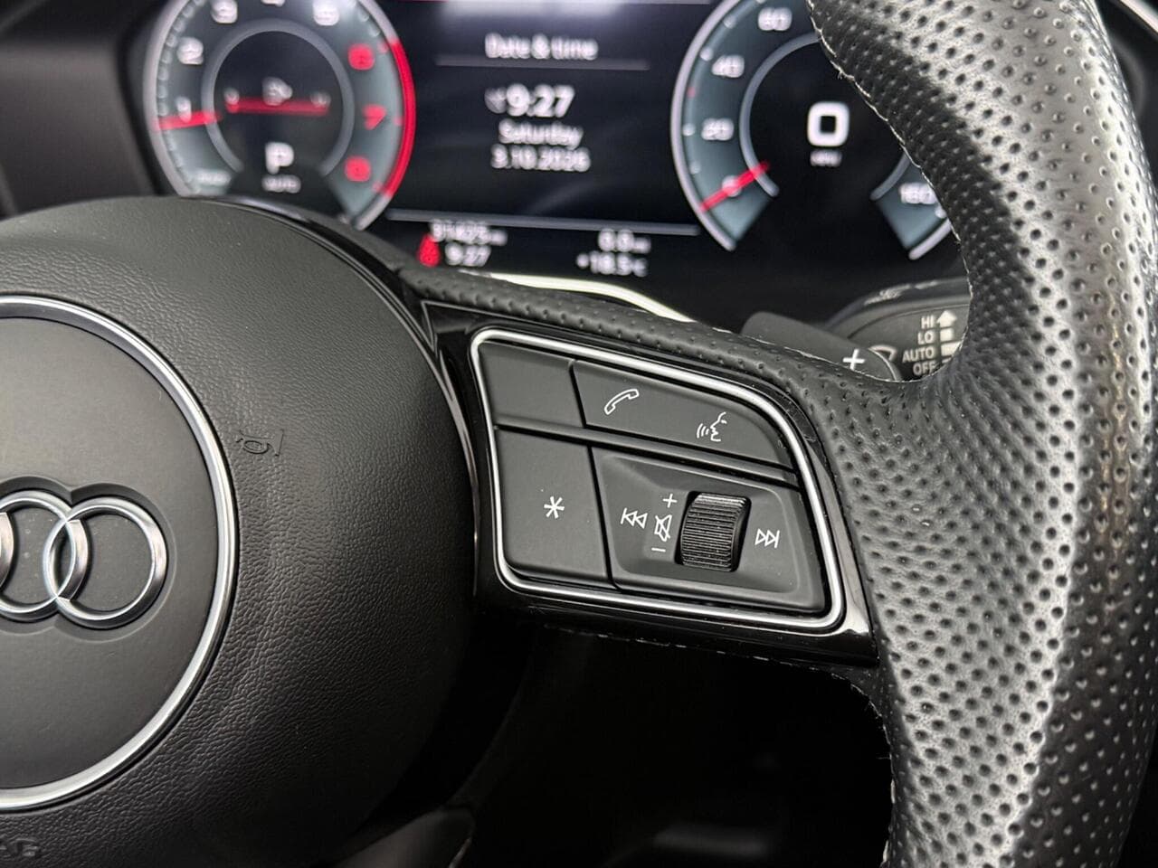 Audi A5 Cabriolet thumbnail Misc Controls