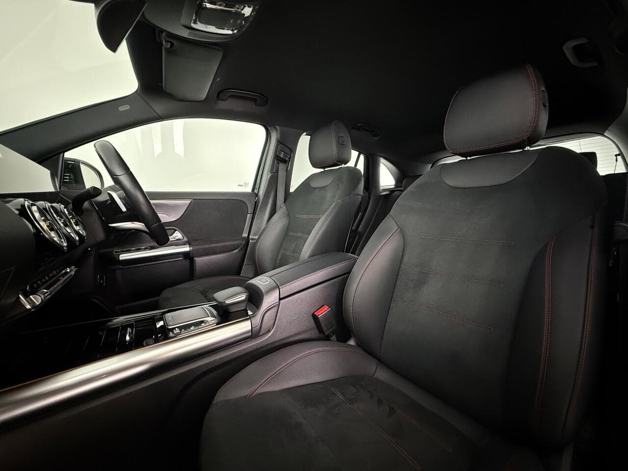Mercedes-Benz GLA thumbnail Seat Front Passenger