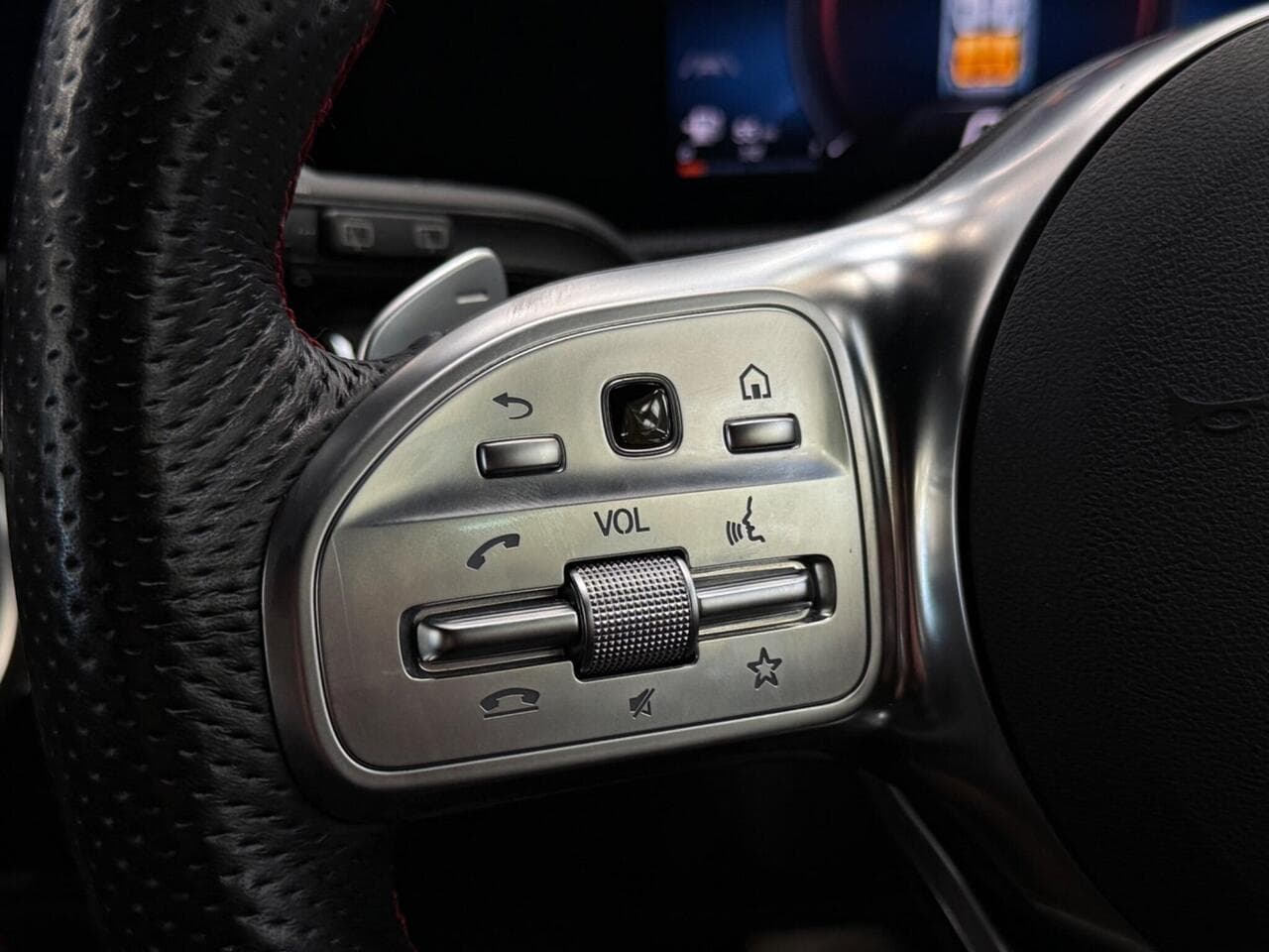 Mercedes-Benz A Class thumbnail Misc Controls