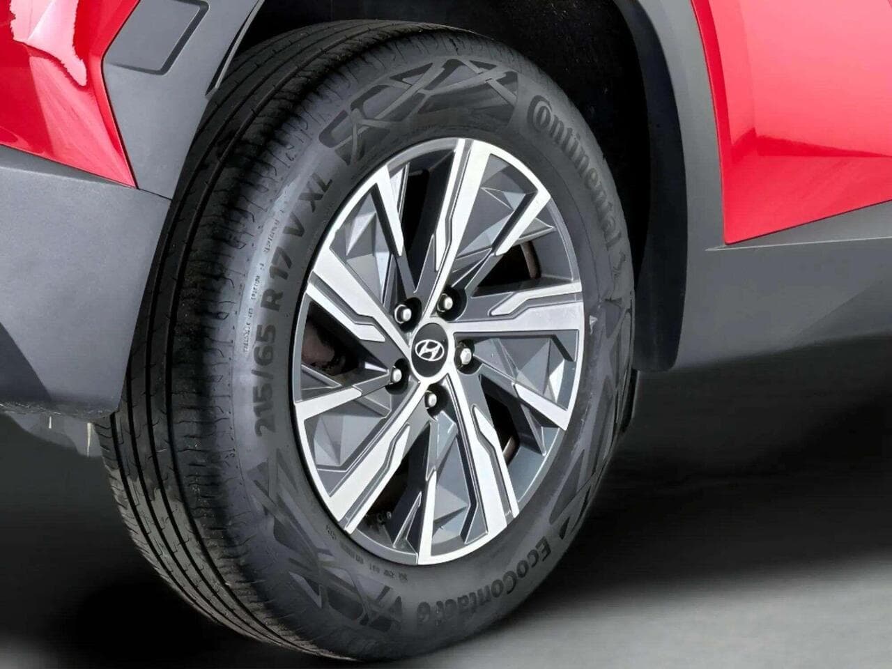 Hyundai TUCSON thumbnail Wheel