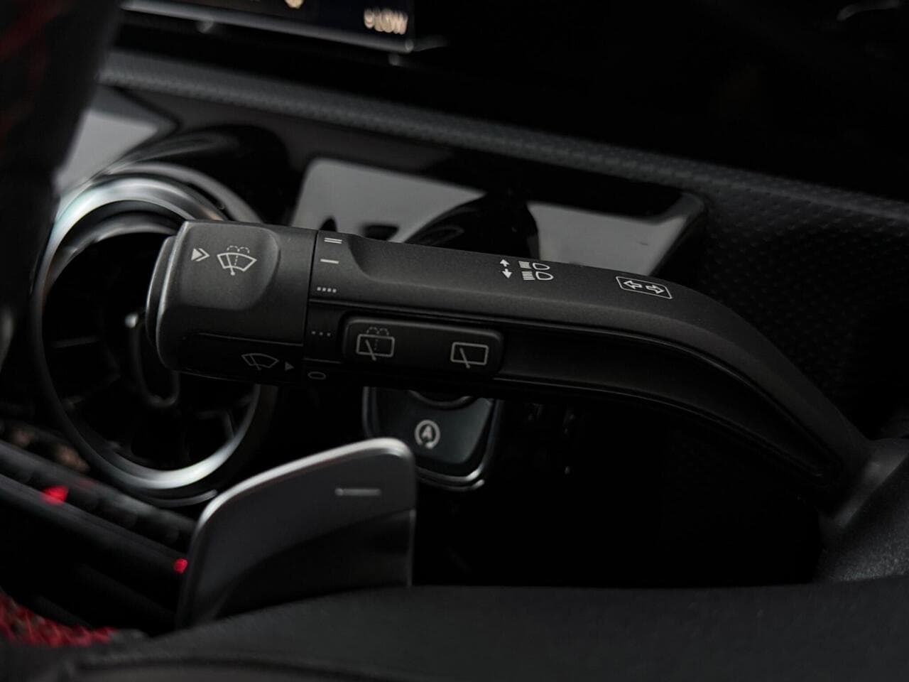 Mercedes-Benz A Class thumbnail Misc Controls