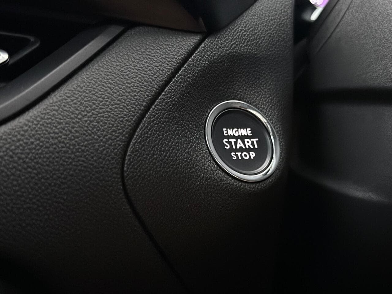 Vauxhall Grandland thumbnail Misc Controls