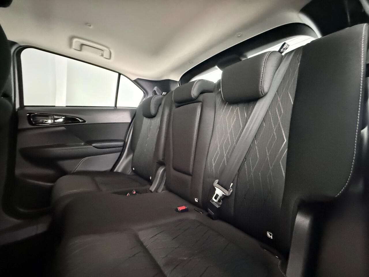 Mitsubishi Eclipse Cross thumbnail Seat Front Passenger