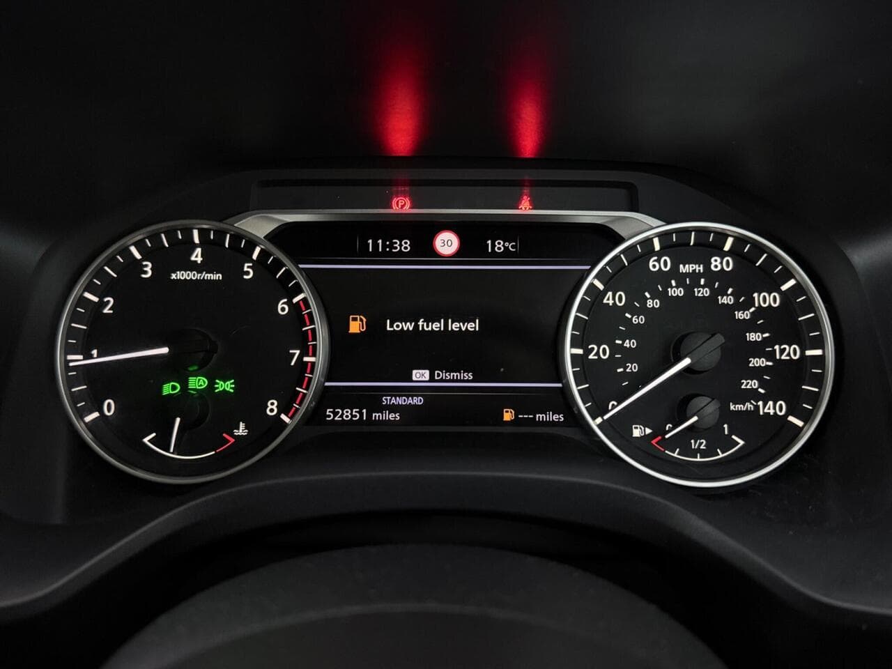 Nissan Qashqai thumbnail Driver Instruments