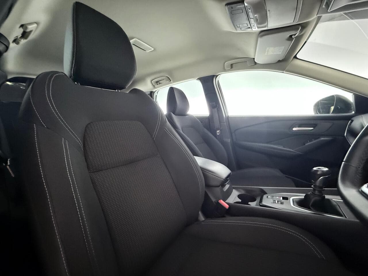 Nissan Qashqai thumbnail Seat Driver