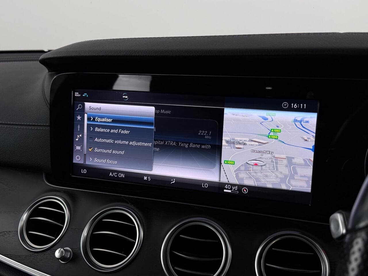 Mercedes-Benz E Class thumbnail Infotainment System