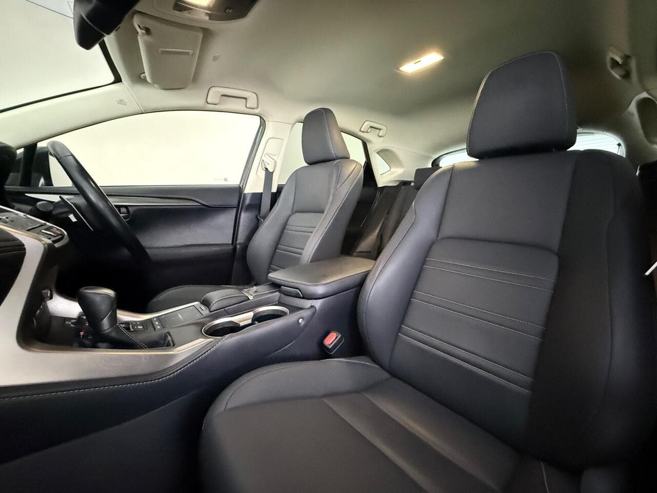 Lexus NX thumbnail Seat Front Passenger