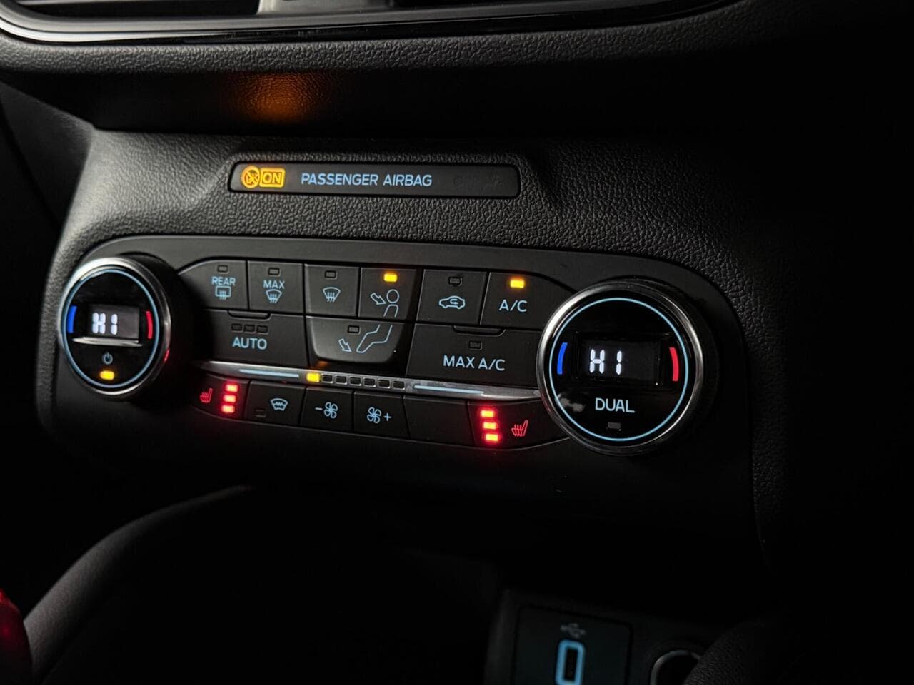 Ford Focus thumbnail Misc Controls