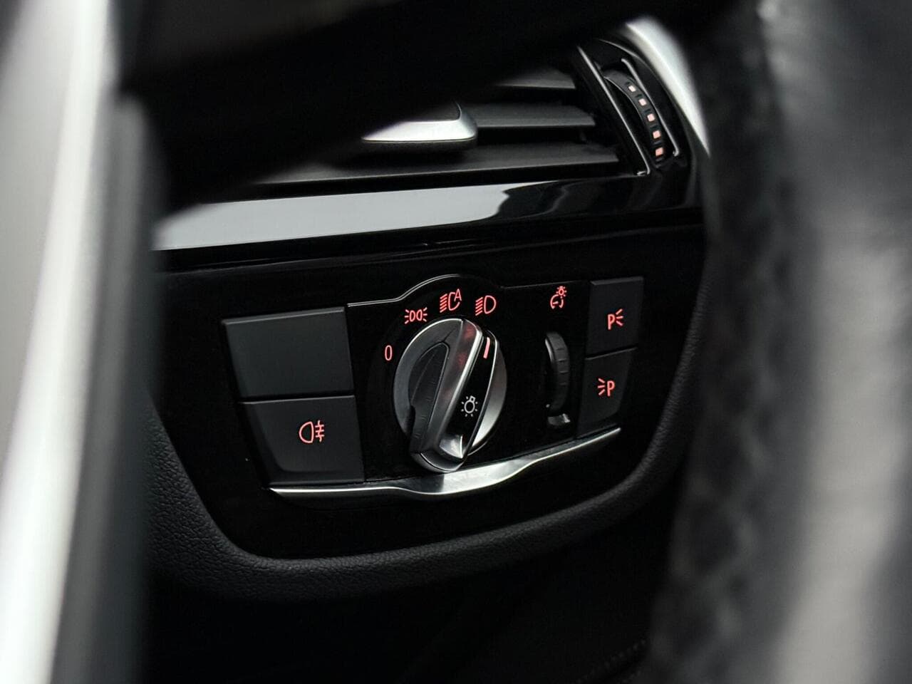BMW 5 Series thumbnail Misc Controls