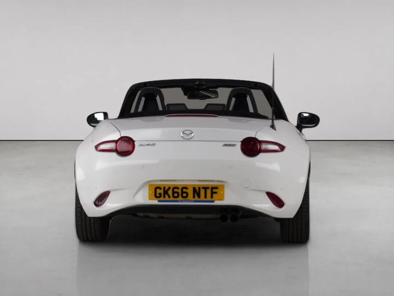 Mazda MX-5 thumbnail Rear