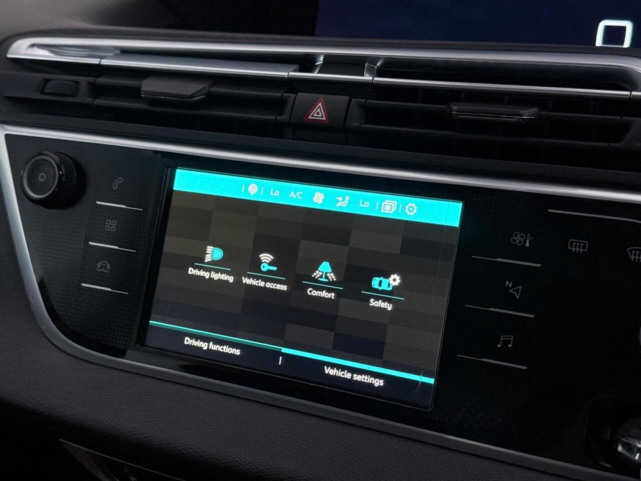 Citroen Grand C4 SpaceTourer thumbnail Infotainment System