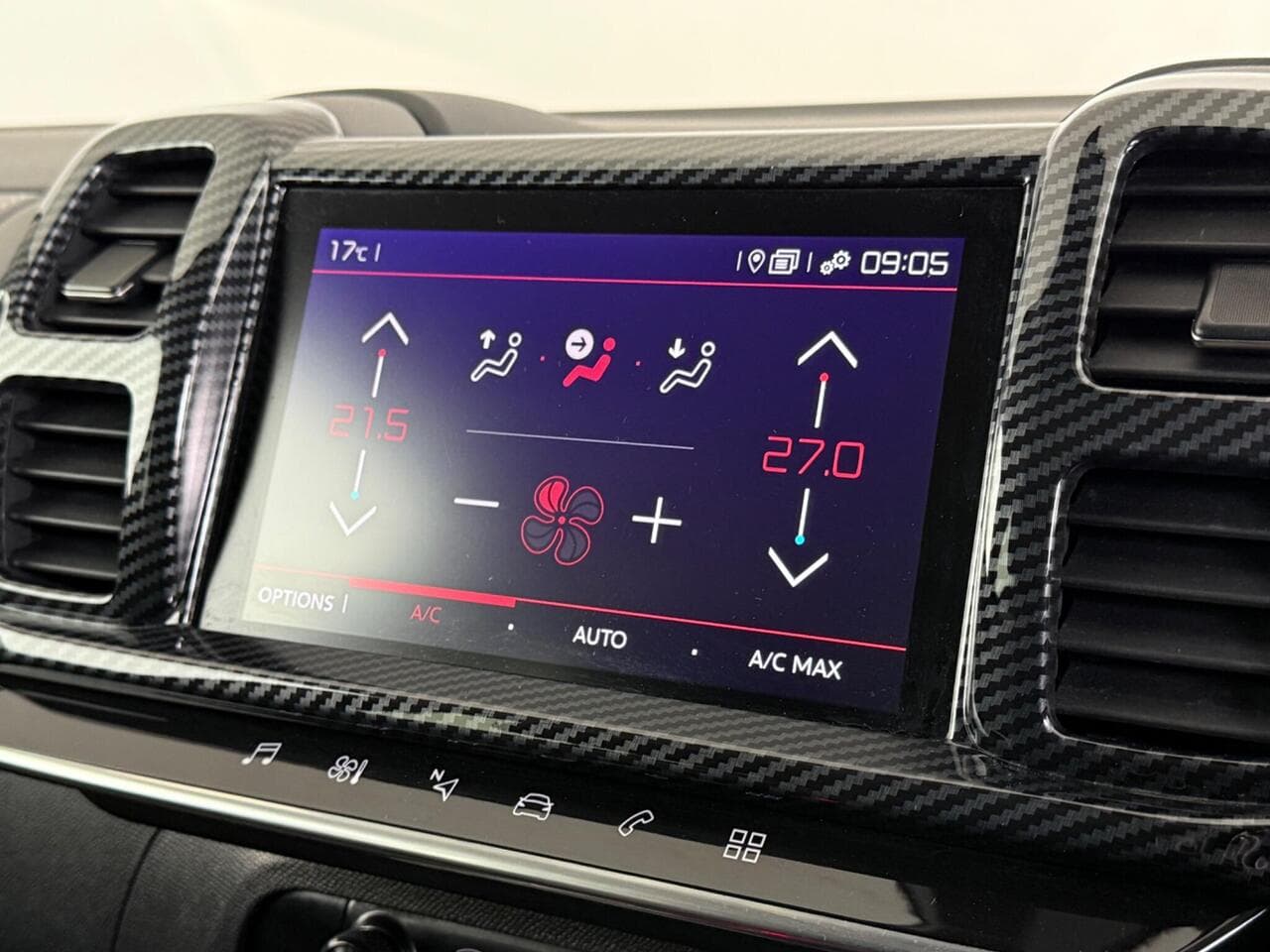 Citroen C5 Aircross thumbnail Infotainment System