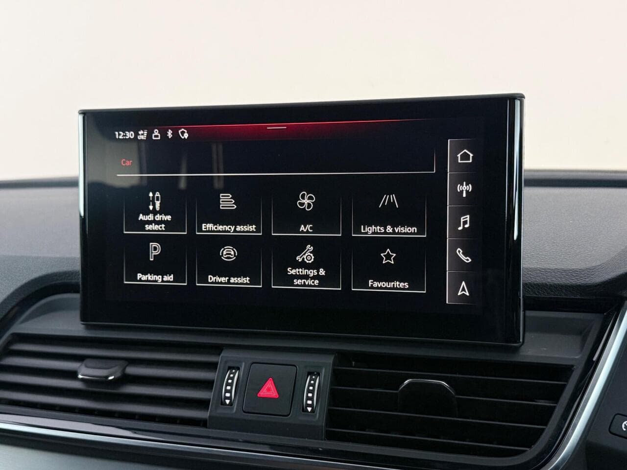 Audi Q5 thumbnail Infotainment System