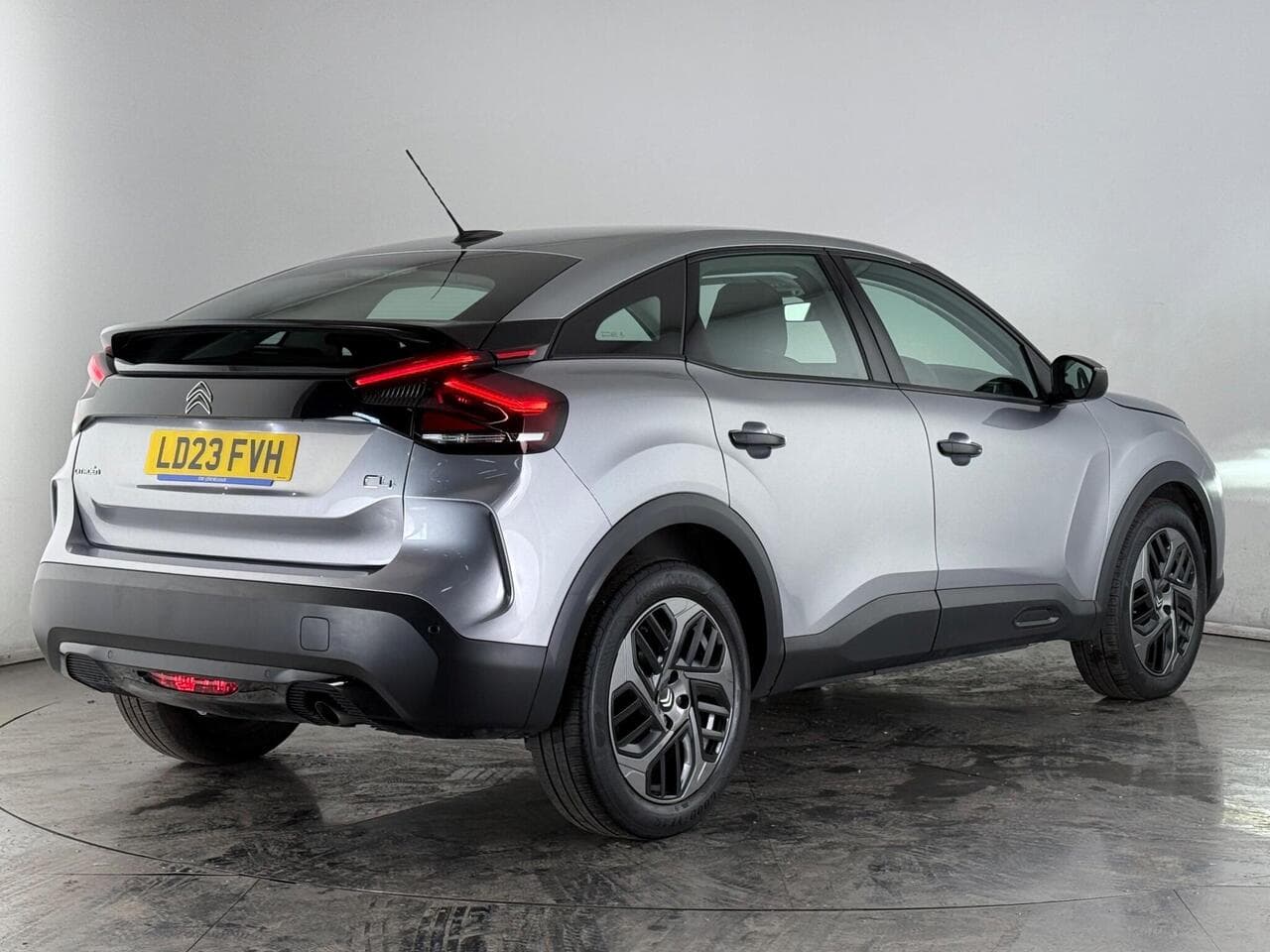 Citroen C4 thumbnail Rear Right