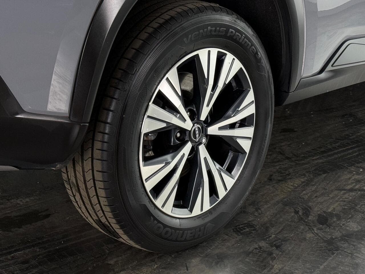 Nissan X-Trail thumbnail Wheel
