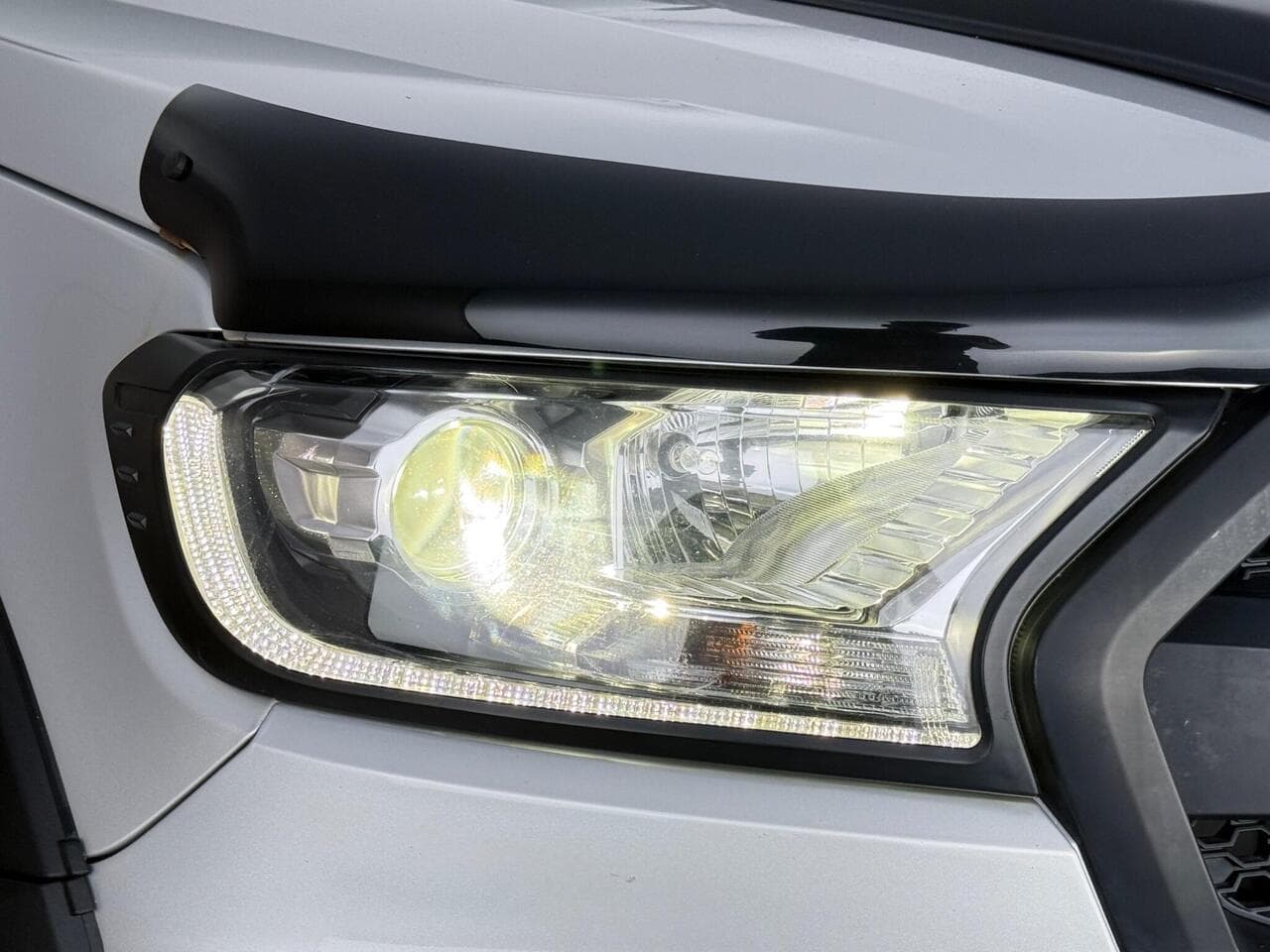 Ford Ranger thumbnail Lights Front
