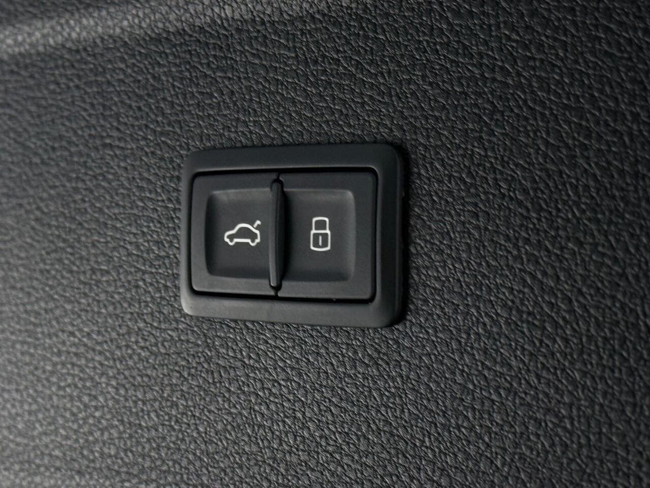 Audi Q5 thumbnail Misc Controls