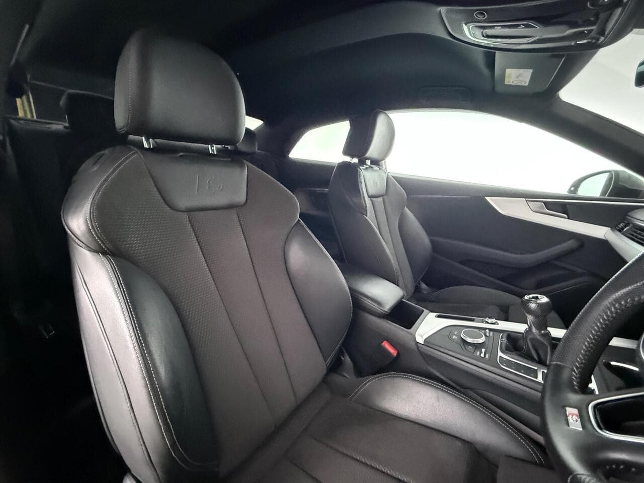 Audi A5 thumbnail Seat Driver