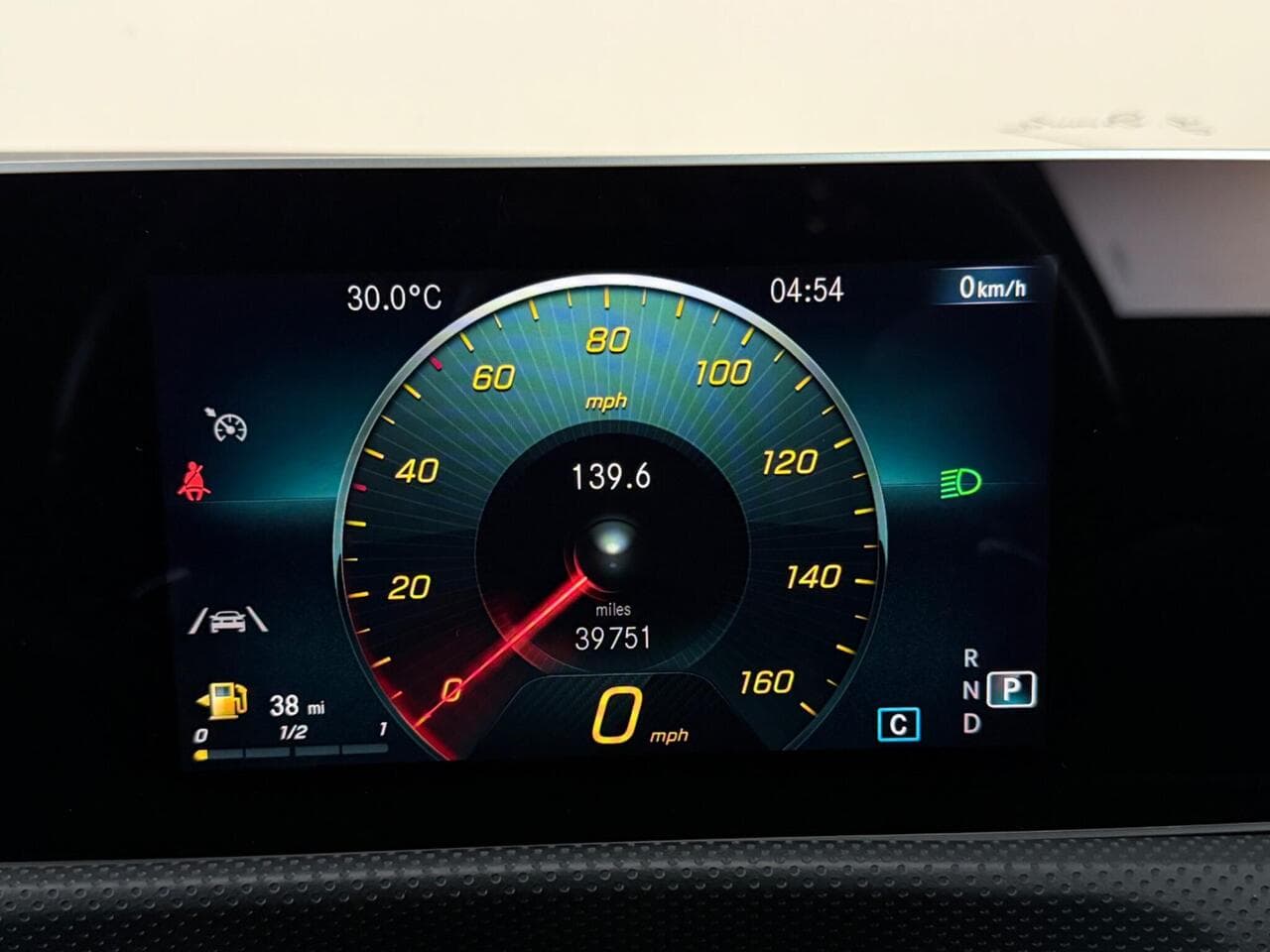 Mercedes-Benz CLA thumbnail Driver Instruments