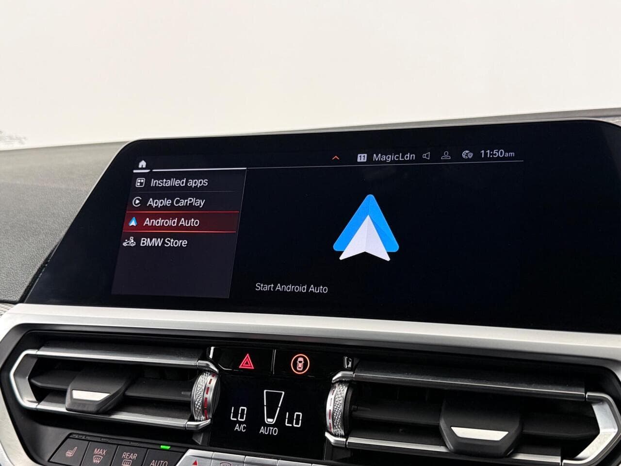 BMW 3 Series thumbnail Infotainment System