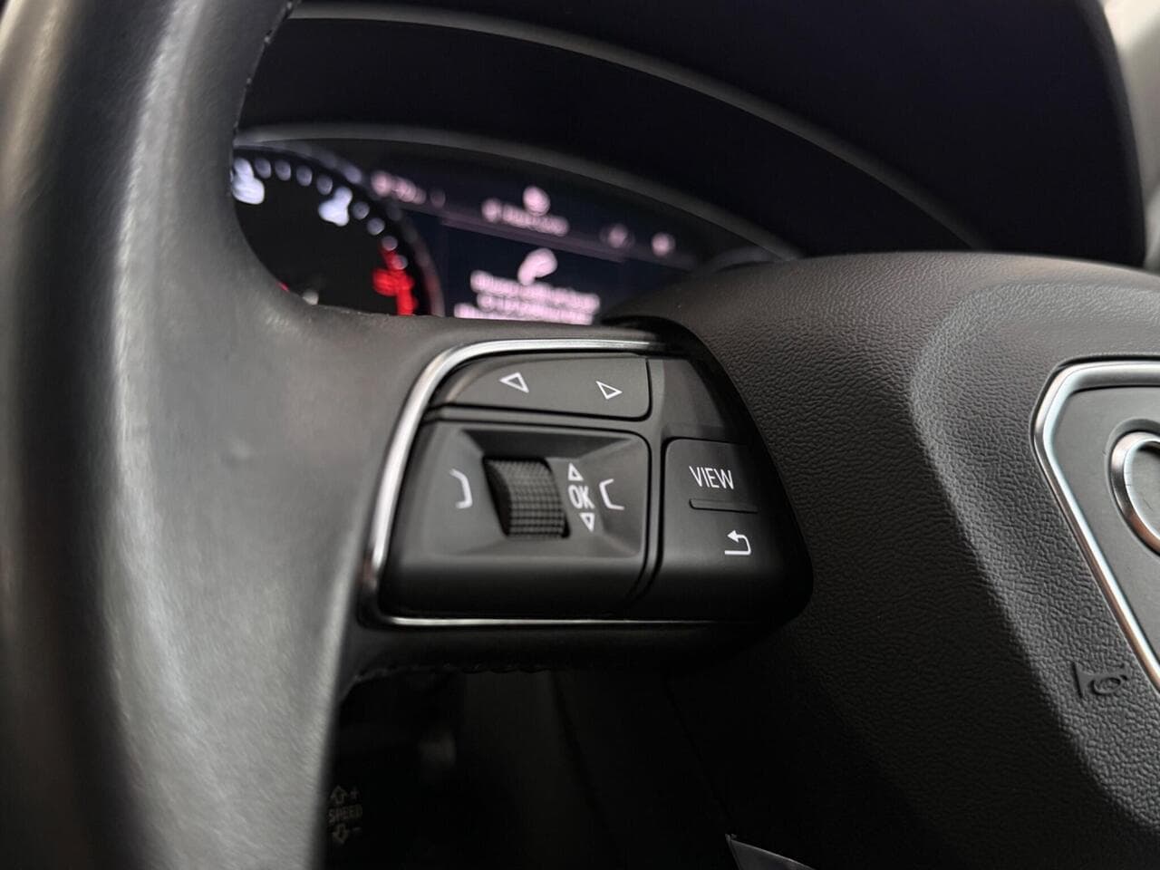 Audi Q5 thumbnail Misc Controls