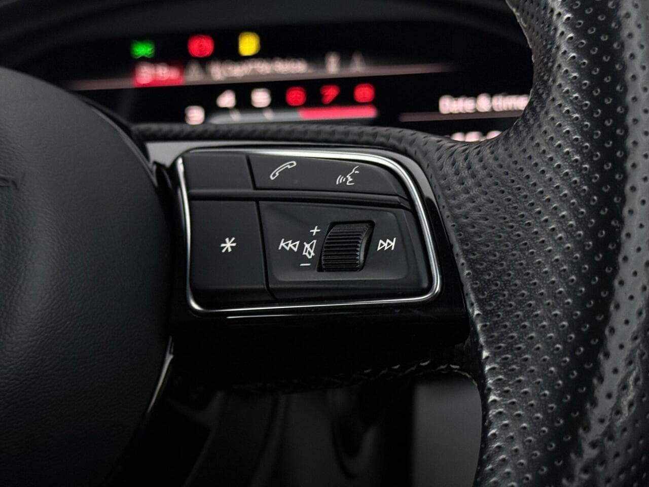 Audi A5 Cabriolet thumbnail Misc Controls