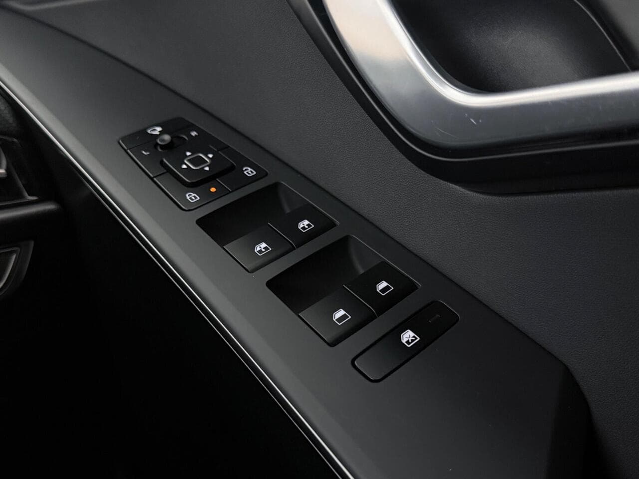 Kia Niro thumbnail Misc Controls