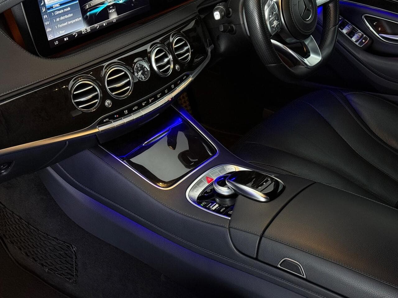 Mercedes-Benz S Class thumbnail Misc Controls