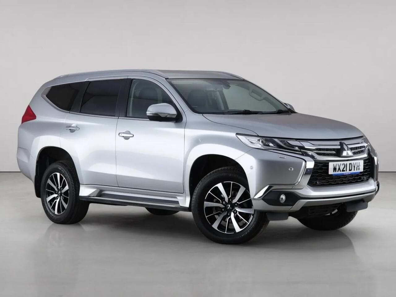 Mitsubishi Shogun Sport - Mitsubishi Shogun Sport 2.4D 4 Auto 4WD Euro 6 5dr