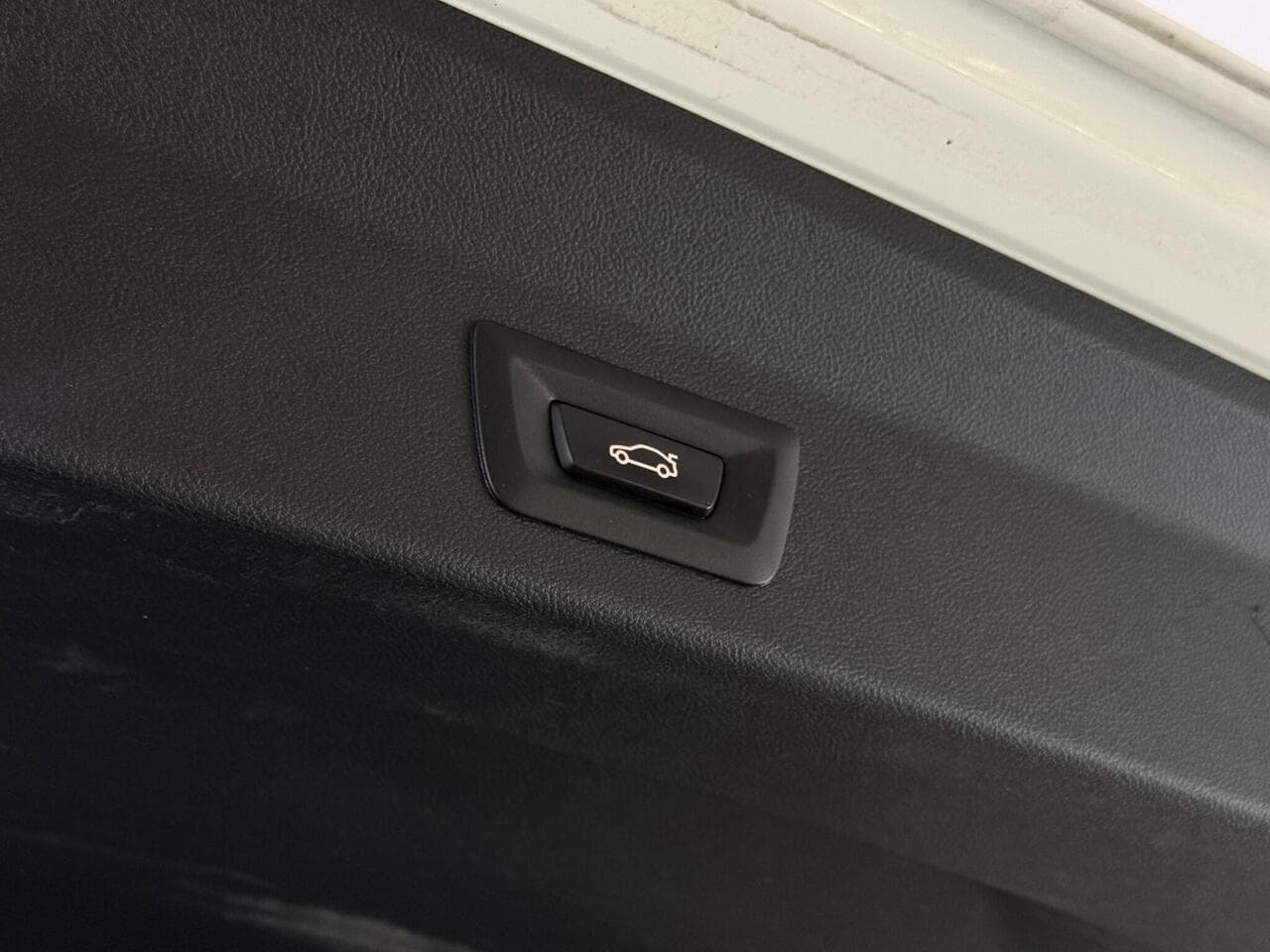 BMW X3 thumbnail Misc Controls
