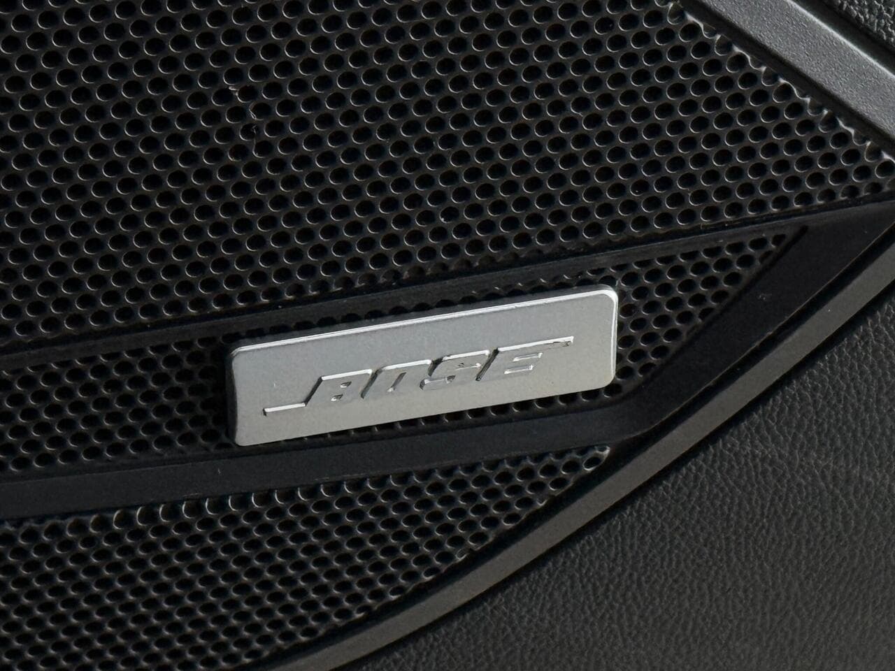 Vauxhall Insignia thumbnail Misc Controls