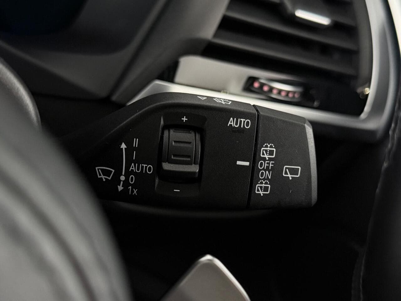 BMW X3 thumbnail Misc Controls