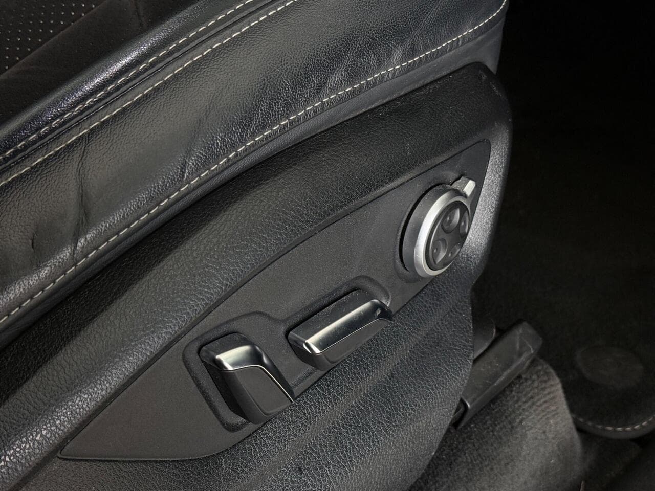 Audi Q7 thumbnail Misc Controls