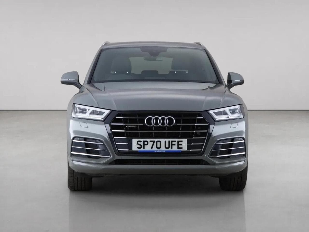 Audi Q5 thumbnail Front