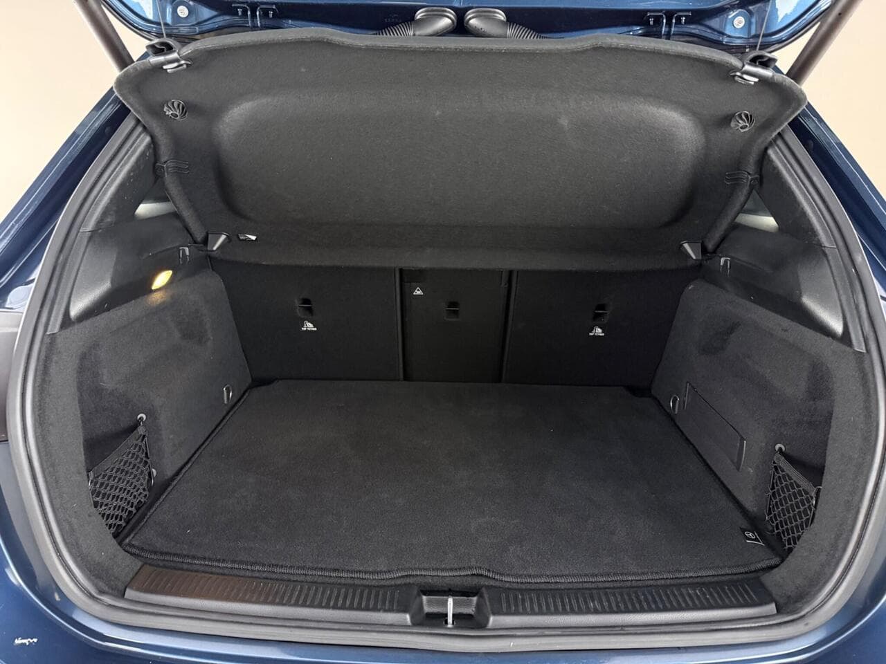 Mercedes-Benz B Class thumbnail Boot