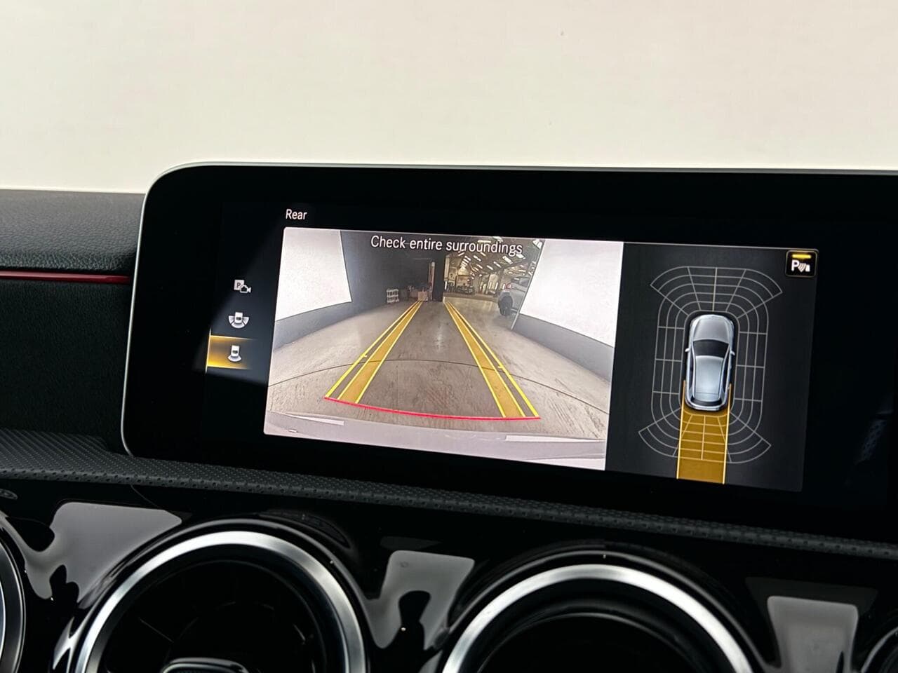 Mercedes-Benz A Class thumbnail Infotainment System