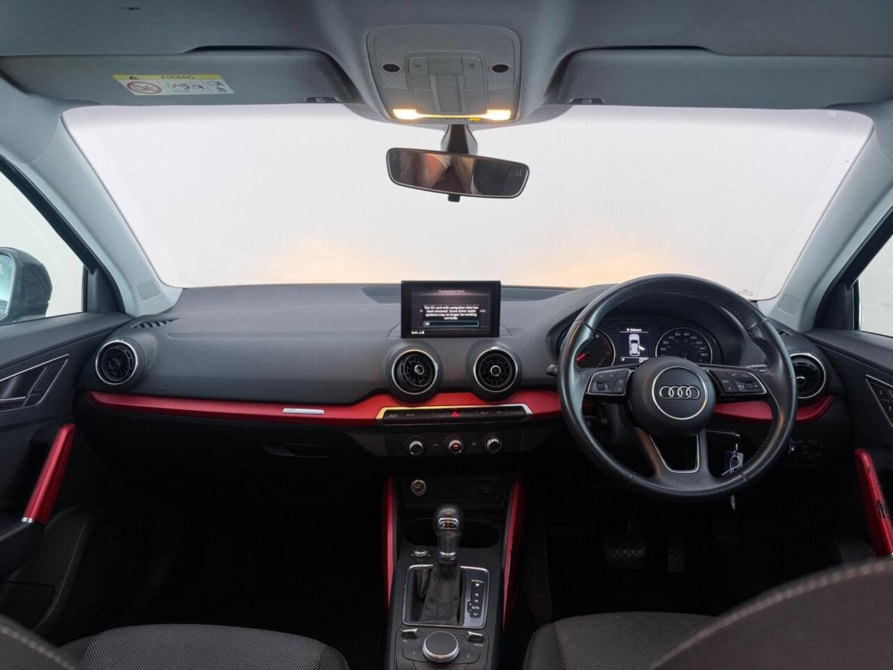 Audi Q2 thumbnail Interior Front