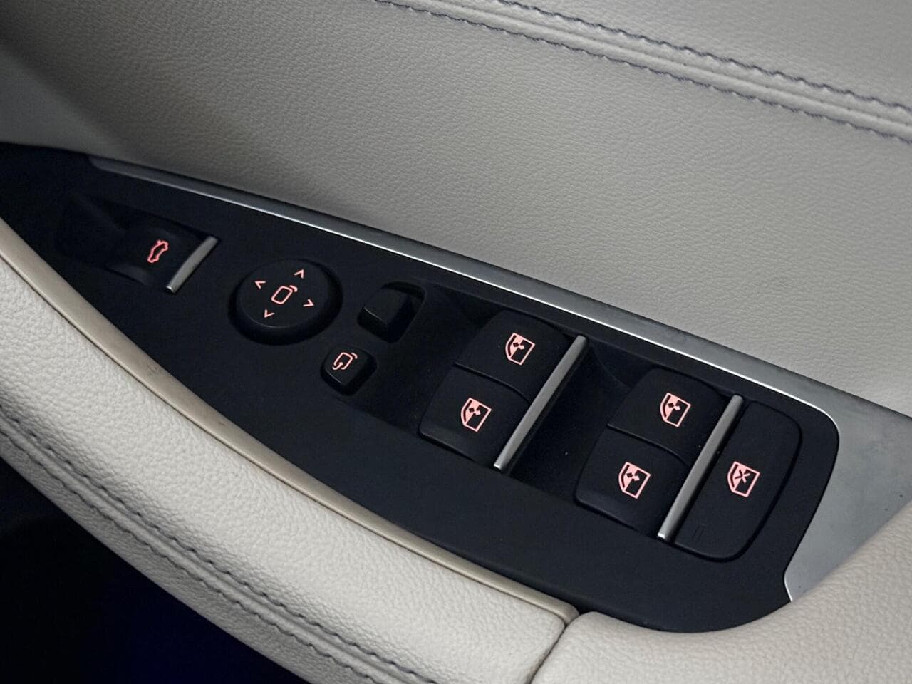 BMW X3 thumbnail Misc Controls