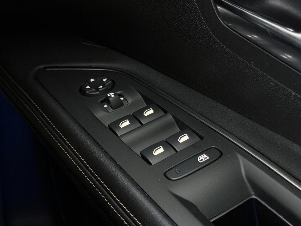Peugeot 5008 thumbnail Inconclusive