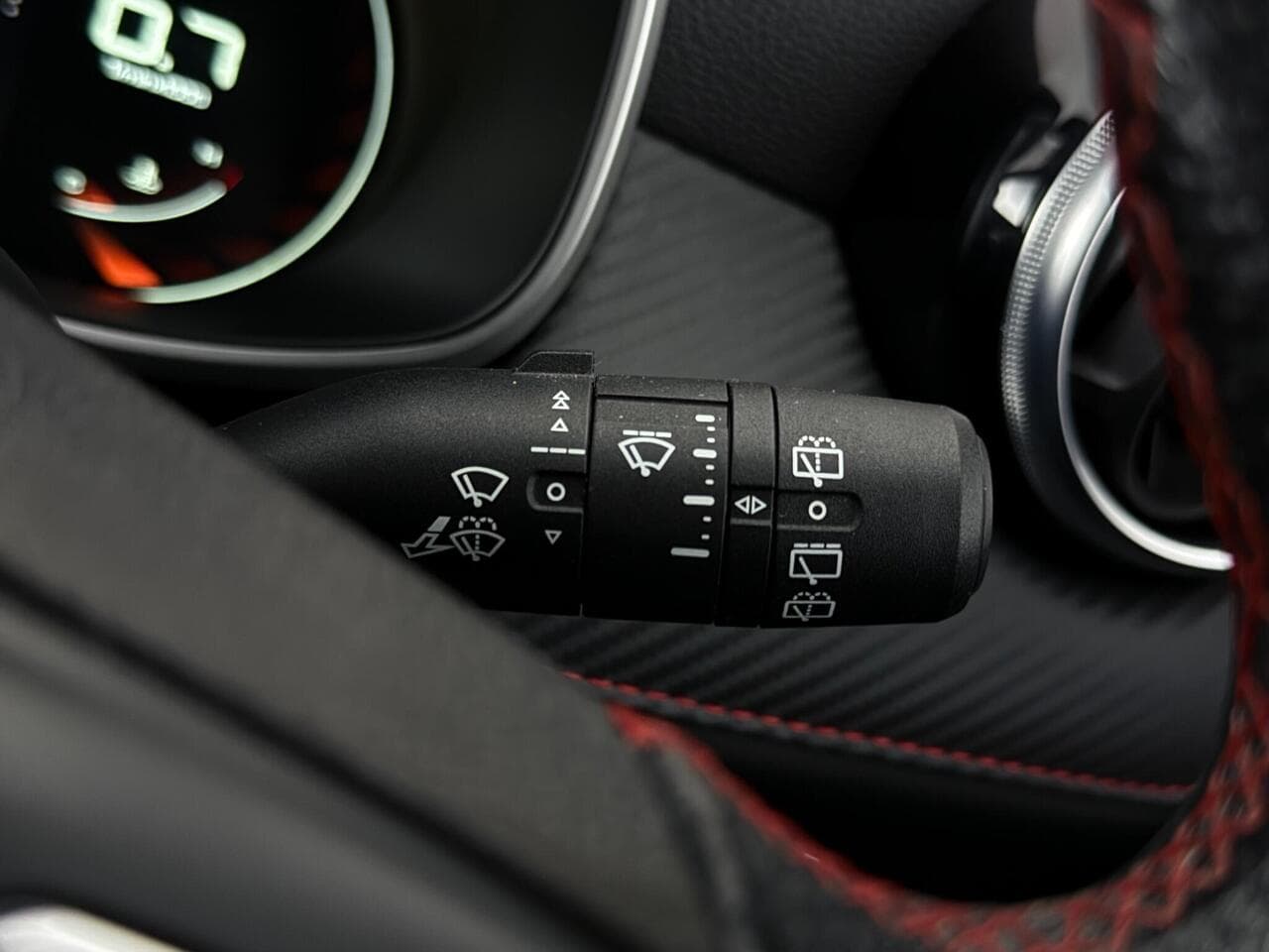MG MG ZS thumbnail Misc Controls