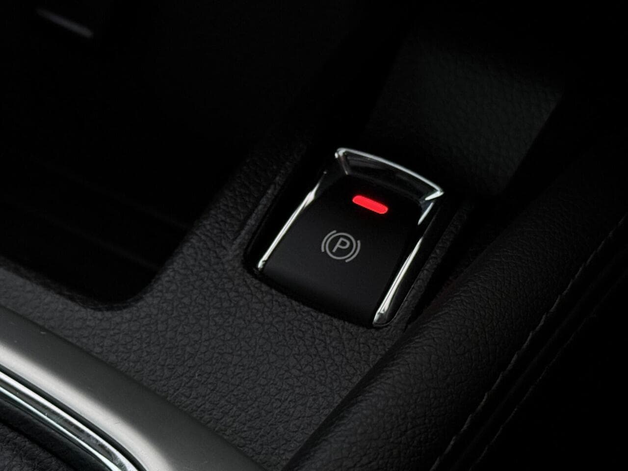 Nissan Qashqai thumbnail Misc Controls