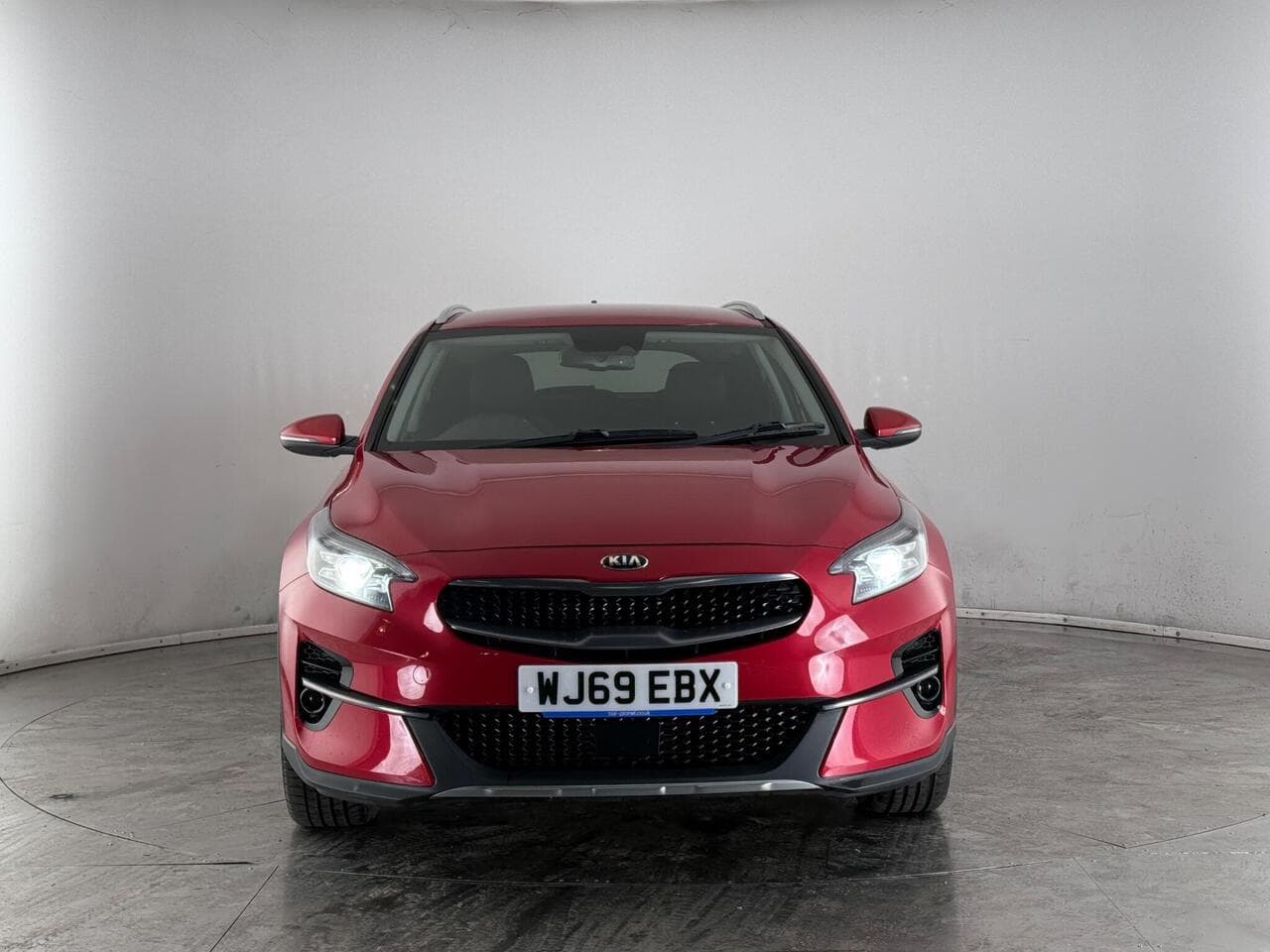Kia XCeed thumbnail Front