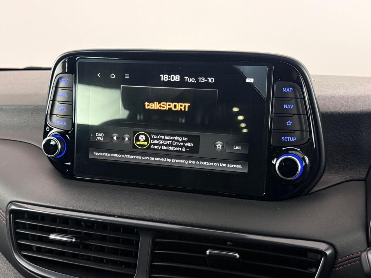 Hyundai TUCSON thumbnail Infotainment System